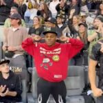Josh Duhamel Instagram - 👉😤👈 @ishowspeed and @joshduhamel enjoying the 5 goal thriller. LA is Black & Gold. #LAFC