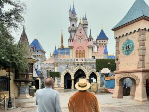 Josh Gad Instagram - Got the whole place to myself. Thank you @disneyland for giving me a quiet place to grab a coffee and roll some calls this morning. Figured my house was a little busy, so this was the next best thing. Also, I may or may not have decided to try my hand at a new form of @disney transportation, now that I’ve conquered being a Jungle Cruise Skipper. 🤔🛤️🚂

📸 credit: @taylouise66 
Companion credit: @therealtonyshepherd