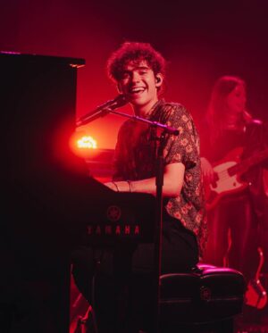 Joshua Bassett Instagram - i slipped, we cried, and the speakers nearly exploded (not clickbait) THANK U TORONTO FOR THE BEST FIRST SHOW EVER !!!!!