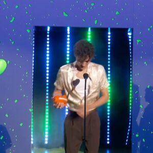 Joshua Bassett Instagram - love always wins in the end. thank u @nickelodeon !
