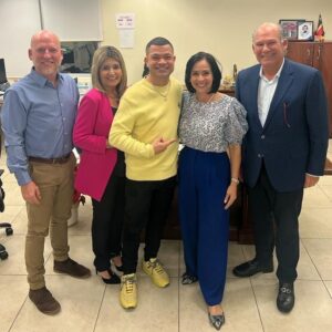 Jowell Instagram - A quien le interese el tema :

Llegar aquí era una de mis metas ...Hoy estamos con la Secretaria de Educación y su equipo , a quien agradezco por el interés hacia nuestra propuesta.
#PrimeraEscuelaDeMusicaYArteUrbano 

La idea es hacer de la escuela una más atractiva para los jóvenes, dinámica y más a tono con los tiempos que vivimos hoy ... Enseñarles todo el negocio de la música y el entretenimiento, Alejarlos de las calles , Que no quieran salir de la escuela ... esa es la nueva meta !