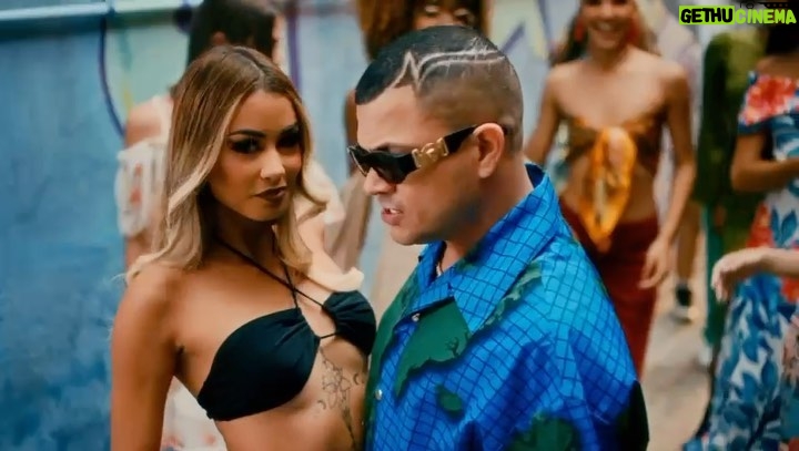 Jowell Instagram - Dimelo Asere Que Bolรก ?? #Cuba ๐จ๐บ y #PuertoRico ๐ต๐ท #LoQueNoHacesTu @elmicha ๐ฅ๐ฅ๐ฅ๐ฅ