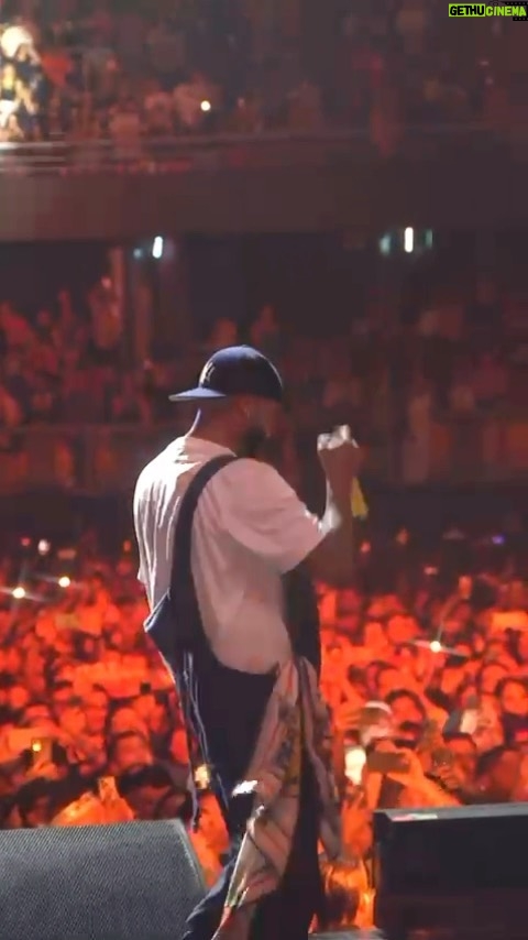 Jowell - 8.1K Likes - #CHILE 🇨🇱 A Petición Popular .... Regresamos el 3 de Febrero !!! #LaFiebreDelMemo #ClubHipico #Santiago !!! No te pierdas esta oportunidad de vernos en VIVO !