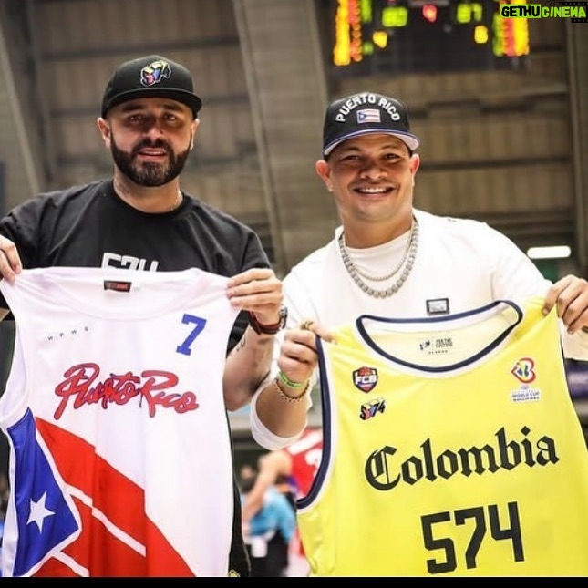 Jowell Instagram - #Las23Del23 @djpope #PR vs #Colombia en Medallo. Muy Duro !! 🏀 Medellín, Antioquia