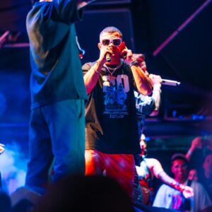 Jowell Instagram - Que manera de cerrar el Año .... Tenía que compartirles estas imágenes #FeriaDeCali #29DeDiciembre @jowellyrandy @arcangel @delaghetto #Las23Del23