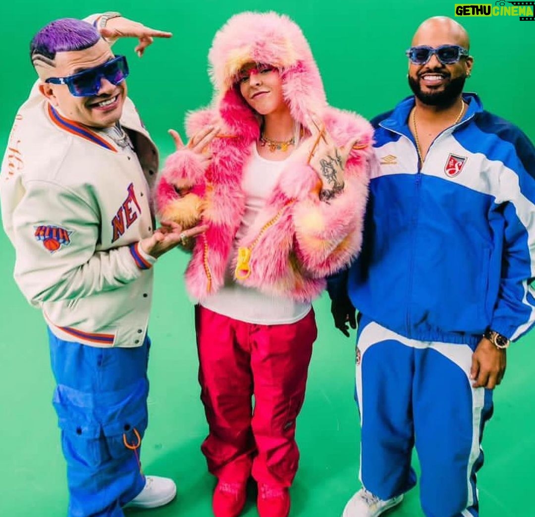 Jowell - 12.2K Likes - #Las23Del23 #ID con @itsyoungmiko fué mi canción favorita de las que sacamos en el 2023 .... y a ti ? Que te pareció ??
