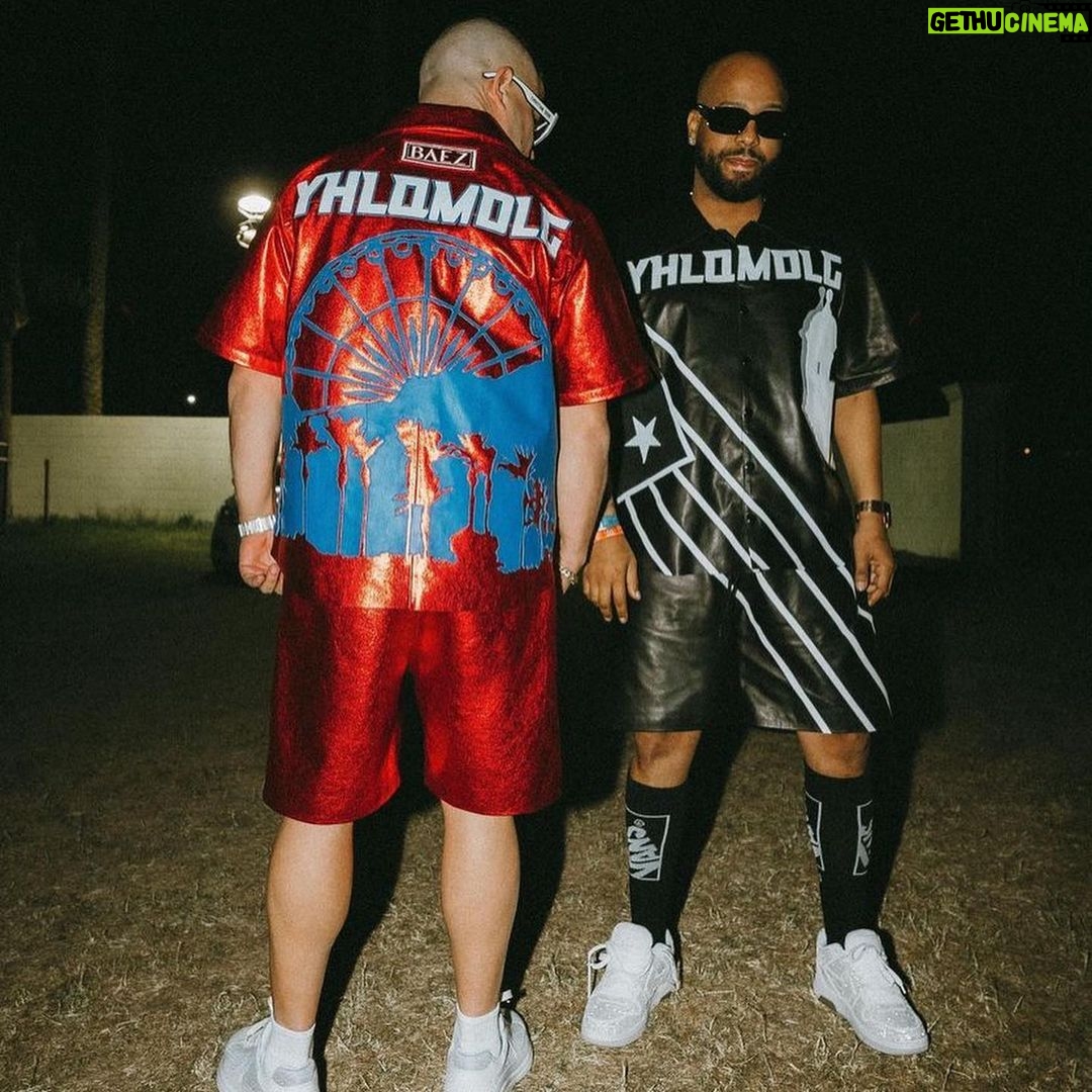 Jowell Instagram - #Las23Del23 Los Mas Sueltos en #Coachella con el Conejo 🐰 Nuestra tarima mas grande hasta ahora 🔥🔥🔥 Coachella Music Festival