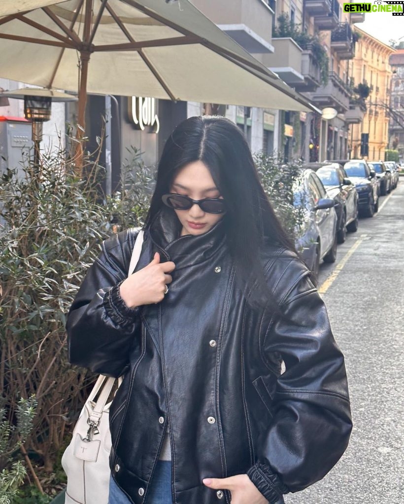 Joy Instagram - 밀란에서의 마지막 날♥️ Milan, Italy
