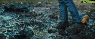 Juan A. Baptista Instagram - Trailer oficial de DONDE TÚ QUIERAS, la primer película colombiana grabada en 8K se refiere a una imagen en ultraalta definición (Ultra HD) con una resolución horizontal de aproximadamente 8.000 píxeles respectivamente. Los píxeles son los puntos que forman la imagen, cuantos más píxeles, más nítida es la imagen. “La película está cargada de secuencias de acción, explosiones, persecuciones, escenas bélicas, y secuencias con muchos extras involucrados, por lo que lo más importante fue buscar que los efectos especiales se vean totalmente reales y este arduo trabajo del realismo se ha alcanzado por el trabajo impecable de la postproducción”, señaló el director de la película William Barragán Dónde tú quieras es una película basada en hechos reales entorno al poder político y petróleo, que no podés perderte. APOYEMOS EL CINE COLOMBIANO ❤️👏🏻 #cine #juanalfonsobaptista #dianahoyos #colombia #pelicula #dondetuquieras