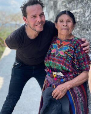 Juan A. Baptista Instagram - @inguatoficial @visitguatemala_ @greatvibestravel Gracias una vez más por regalarnos una experiencia llena de Magia ✈️♥️😺 Guatemala hermosa llena de gente buena 🇬🇹…!!!! Te llevo en la mística y buenas acciones 🌋♥️🎥 algo se está construyendo 🏗️ 📷 @julietapineres 😺
