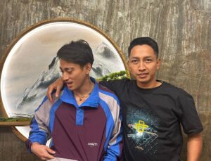 Juan Bio One Instagram - happy birthday mom.
makasih hadiahnya saya jadi om.