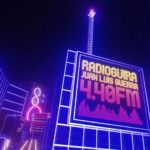 Juan Luis Guerra Instagram - Radio Güira es un lugar, una hora, una frecuencia. ¡Ya puedes hacer pre-save en Apple Music y Spotify! ¡Link en bio!