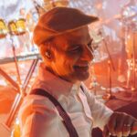 Juan Luis Guerra Instagram - ¡Gracias Reading por recibirnos con tanto cariño! ¡Un público maravilloso que cantó a todo pulmón! ¡Hasta la próxima! #EntreMaryPalmerasTour #Mambo23 @loudliveentertainment 📷 @babeto Reading, Pennsylvania