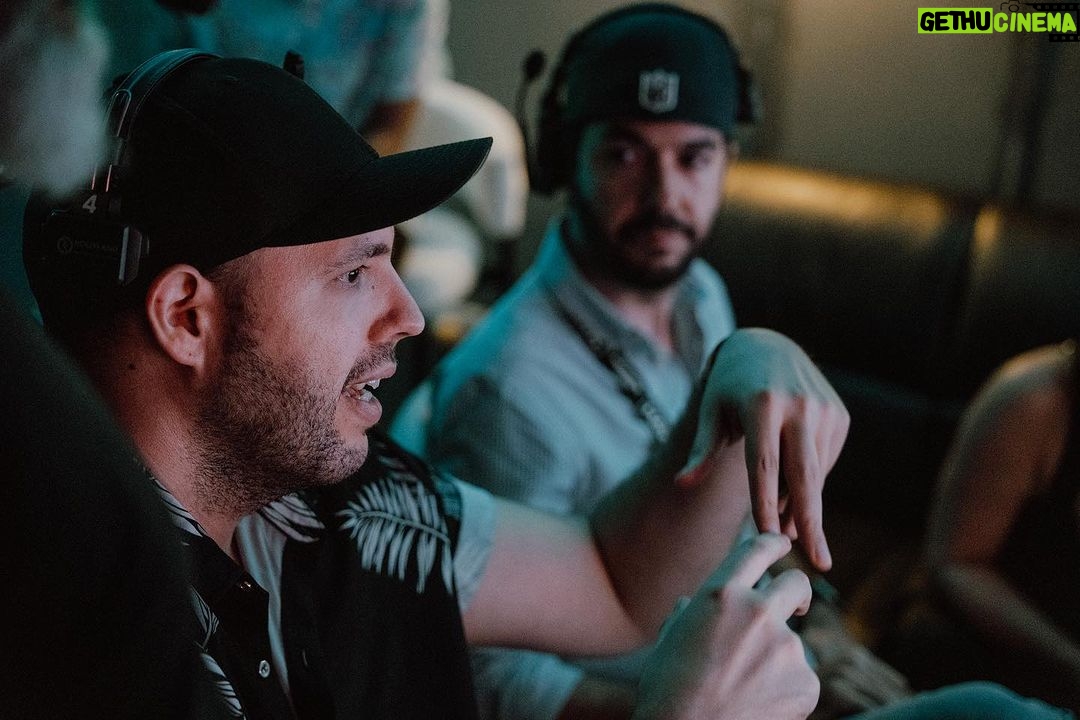 Juan Luis Guerra Instagram - Entender谩n si digo que @jeanguerra es mi director favorito. Desliza para ver un poco de la filmaci贸n de #Mambo23 @guerrafilms 馃摲 @mcrespoph