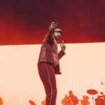 Juan Luis Guerra Instagram - ¡Barcelona, gracias por darnos tanto! ¡Por el coro, el baile y la alegría! #EntreMaryPalmerasTour @proactivents 📷 @babeto Barcelona, España