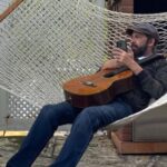 Juan Luis Guerra Instagram - Parada técnica entre conciertos en la hamaca de mi patio.