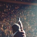 Juan Luis Guerra Instagram - ¡En Nueva York las noches son más frías pero en tu compañía no hay nada mejor! ¡Gracias! 📹 @babeto #EntreMaryPalmerasTour @loudliveentertainment