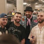Juan Luis Guerra Instagram - Que alegría recibir la compañía de mis queridos y admirados amigos en nuestro primer concierto de esta gira en Fort Lauderdale. ¡Abrazos y bendiciones! @shakira @emilioestefanjr @liliestefan @princeroyce @julianturizo @manuelturizo @nelson_albareda