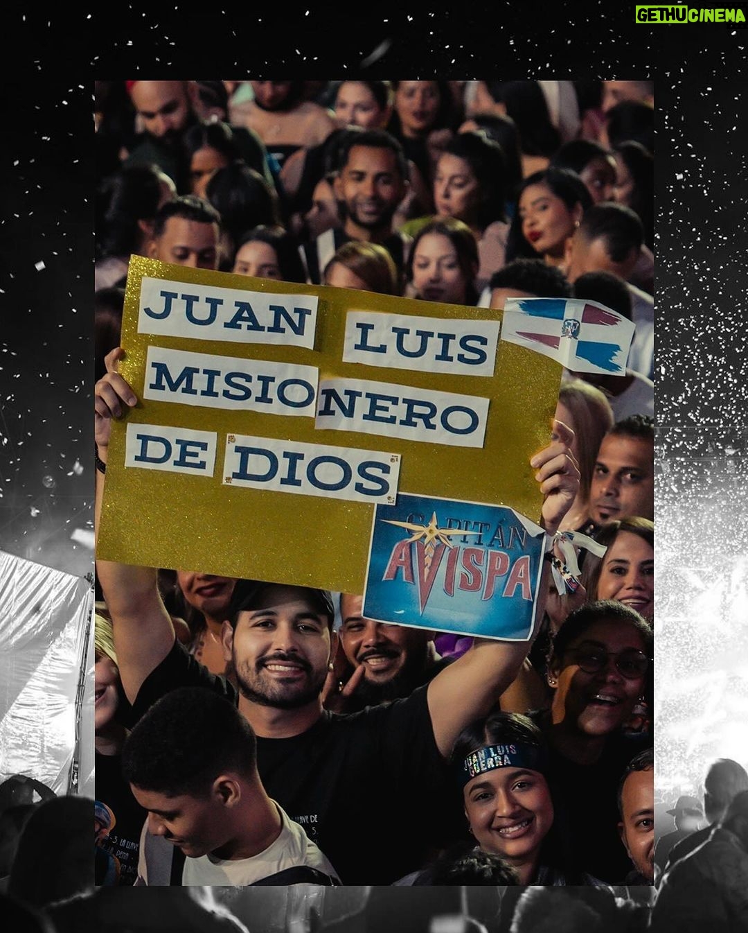 Juan Luis Guerra Instagram - ¡Ver sus caras felices es el mejor regalo! 🇩🇴 #EntreMaryPalmerasTour @sdconcerts 📷 @melenamore y @danielgarciadr