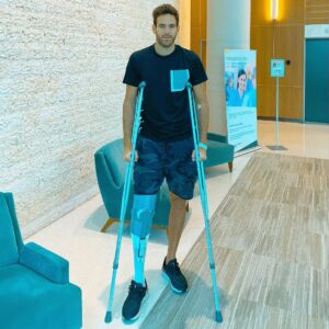 Juan Martin del Potro Instagram - Ahora sí, con el alta médica rumbo a descansar a casa. 
Una vez más GRACIAS por todo el amor y apoyo que me dan en estos momentos difíciles. 
Un abrazo grande para todos!!! 🤗🥰🙏
.
.
Time to go home to rest.
Once again, thank you very much for all the love and support that you give me during these difficult times.
A big hug for everyone! 🤗🙏🥰