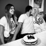 Juan Martin del Potro Instagram - Fue un cumpleaños distinto, el primero sin la presencia de mi papá, pero lo pasé con mamá y mi hermana, y estos amigos únicos que hicieron que pase un lindo día de todas maneras. Gracias a ustedes también por sus mensajes y el amor que me brindan. ♥️ It was a different birthday this year, the first without my dad, but I spent it with my mum and sister and these very special friends who made me have a nice day despite all. Thanks to all of you too for your messages and the love you show me.