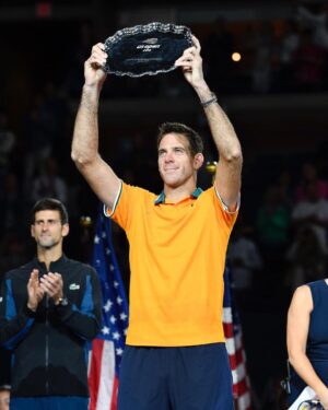 Juan Martin del Potro Instagram - Fue una derrota que aún me duele, pero Nole es un gran campeón y mereció el triunfo. Me llevo el trofeo más lindo, el amor de todos ustedes, que me hizo sentir tan feliz. Lo que sentí ayer lo tendré guardado siempre en mi corazón. Muchas gracias el apoyo de siempre! 💖🙏🗽
.
.
It still hurts, but Nole is a great champion and he deserved the title. I take the most beautiful trophy: the love you showed me. What I felt yesterday, I will cherish it forever in my heart. Thanks for your support!