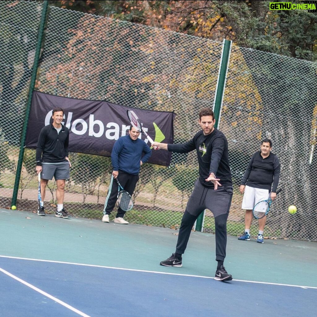 Juan Martin del Potro Instagram - Un poco de tenis y anécdotas con los amigos de @globant 🙌🎾 #seekreinvention