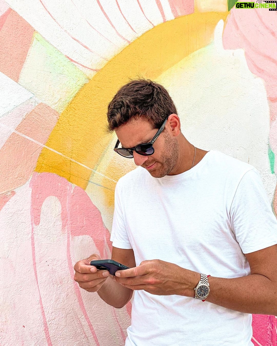 Juan Martin del Potro Instagram - Leyendo sus mensajes 📍wynwood 🎨🖌 Miami, Florida