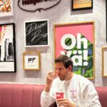 Juan Martin del Potro Instagram - Probando y disfrutando los nuevos sabores Macaron de @haagendazsla Vayan a probarlos 🍦 #heladodeloshelados #viveelmomento Madrid, Spain