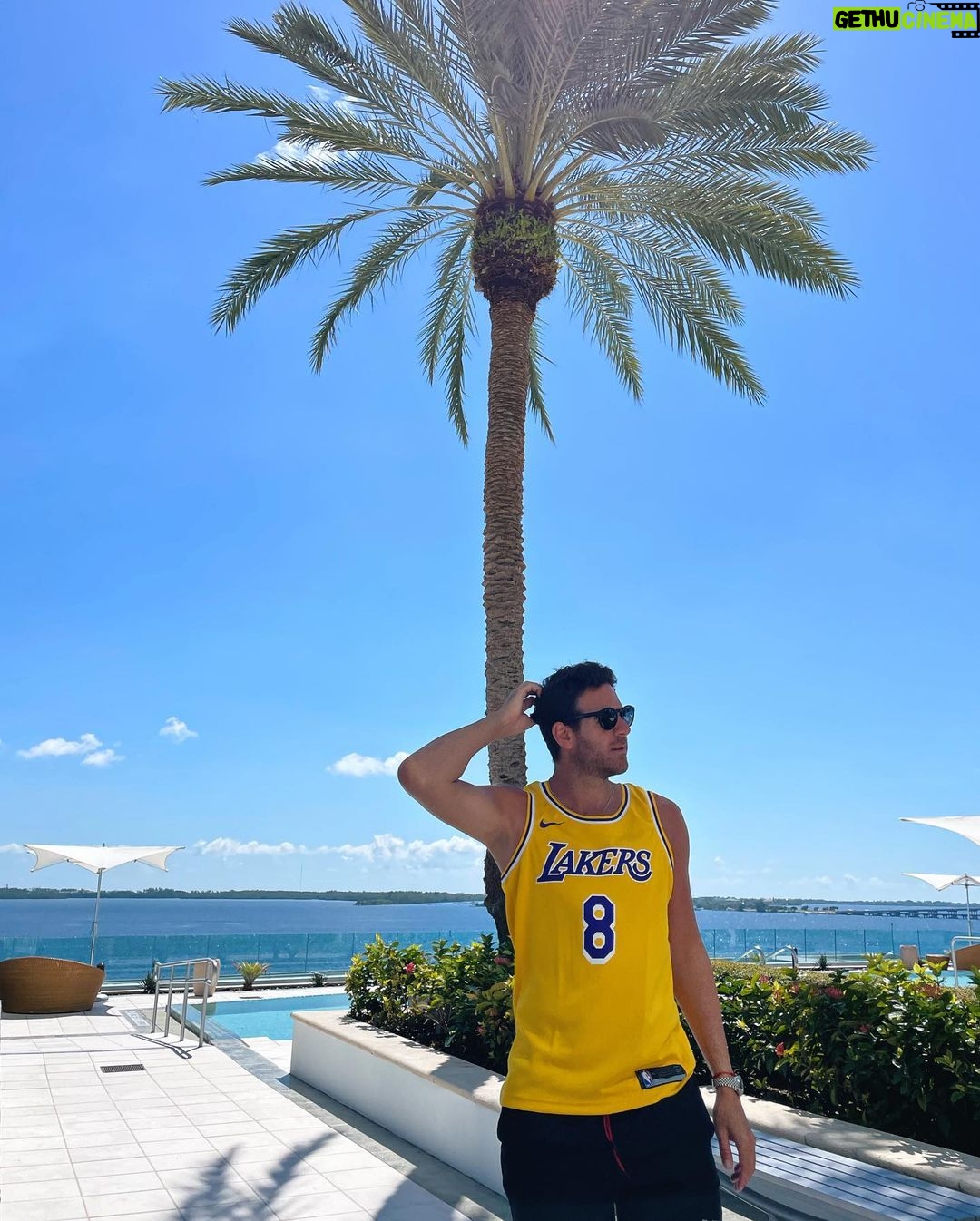 Juan Martin del Potro Instagram - Primavera ☀️💐 #blackmamba Miami, Florida