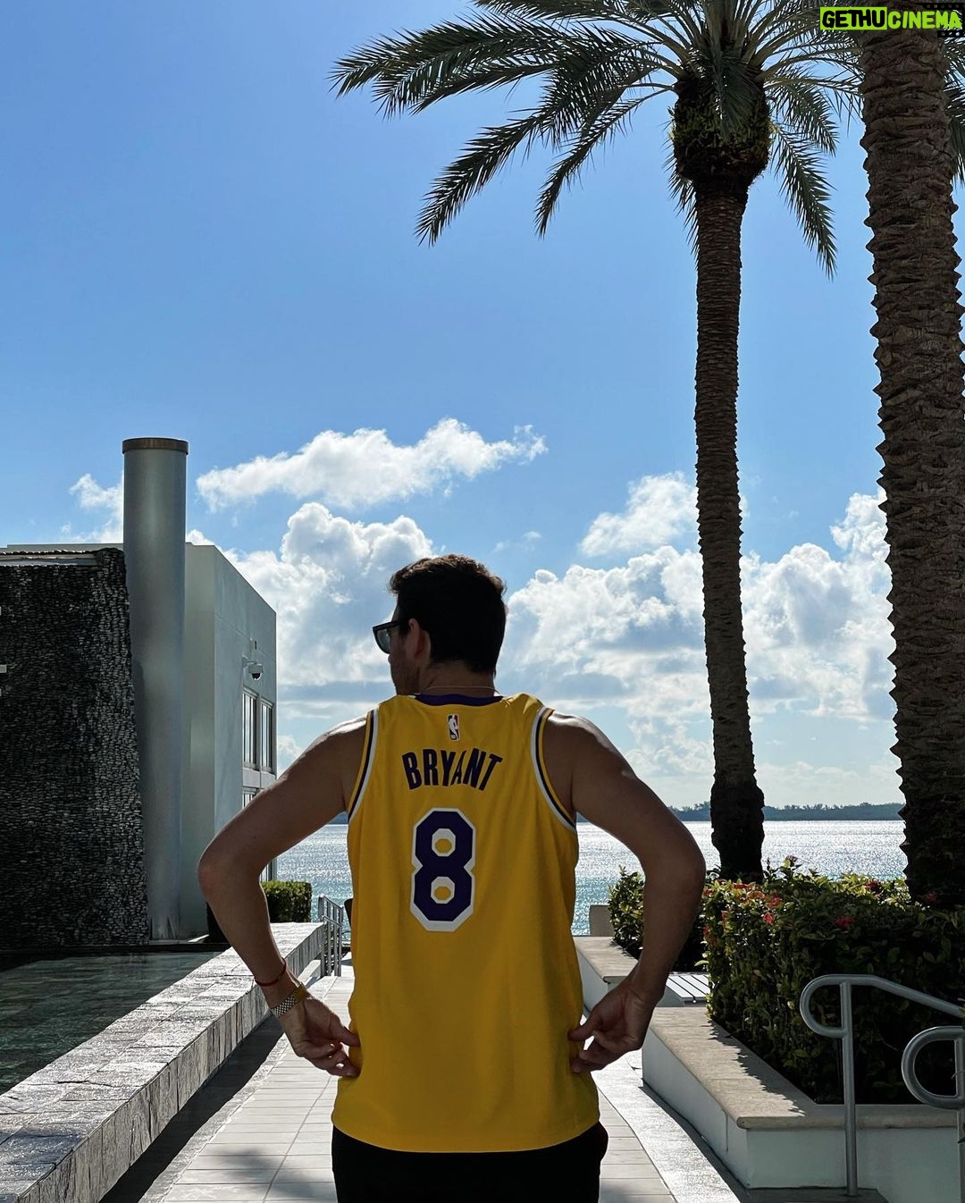 Juan Martin del Potro Instagram - Primavera ☀️💐 #blackmamba Miami, Florida