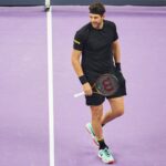 Juan Martin del Potro Instagram – Increíble noche al lado de estas super leyendas!!! 🙌😊🔨 Hangzhou, China