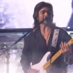 Juanes Instagram – Qué noche tan inolvidable ❤️‍🔥🙏🏻 Cantamos GRIS en los @latingrammy al lado de 6 de los nominados a mejor nuevo artista. #LatinGRAMMY Latin Grammy, Sevilla