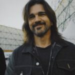Juanes Instagram - Llegamos a Sevilla a celebrar la música en @latingrammys con 3 nominaciones para Vida Cotidiana 💛👁️ Sevilla, Andalucia, España