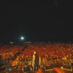 Juanes Instagram - Bogotá. Es difícil juntar todos mis sentimientos en pocas palabras sobre lo que viví anoche en @cordillerafestival …aunque si tuviera que hacerlo quizá escogería “poesía” “magia” y “gratitud”. No pueden imaginar lo que significa su cariño para mí, tocar en mi tierra y sentir que ustedes están conmigo es el mejor de los sentimientos y lo mejor de todo, la luna fue testigo. Espero verme reflejado con ustedes en el espejo del tiempo para siempre. Los AMO🙏🏼🔥❤️‍🔥🇨🇴 Bogotá D.C, Colombia