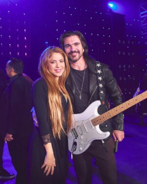 Juanes Instagram - Una semana llena de emociones y mucho agradecimiento con esta vida que me ha dado tanta música y amistades. 

#LatinGRAMMY 📸 @marioalzatee