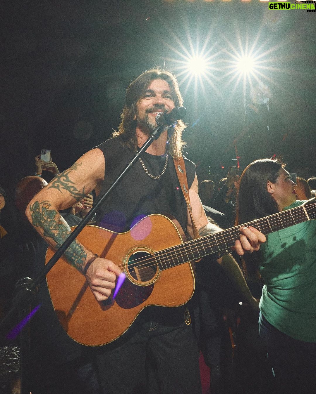 Juanes Instagram - Una noche inolvidable Argentina 🇦🇷❤️🔥 Gracias por todo el cariño!! Buenos Aires, Argentina