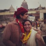 Jubin Nautiyal Instagram - To the world you are a mother , But To me you are my world . Happy Mothers Day Ma 🌹 #jaijagannath 🙏🏻