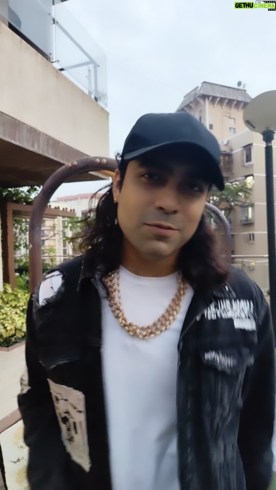 Jubin Nautiyal Instagram - Never Lie, Steal, Cheat, or Drink. But if you must lie, lie in the arms of the one you love. If you must steal, steal away from bad company. If you must cheat, cheat death. And if you must drink, drink in the moments that take your breath away . ~ WS . #banasharabi #reels