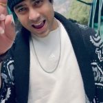 Jubin Nautiyal Instagram - Prayers change things . #dua 🌹 Go watch Article 370 , And thank me later . ❤️