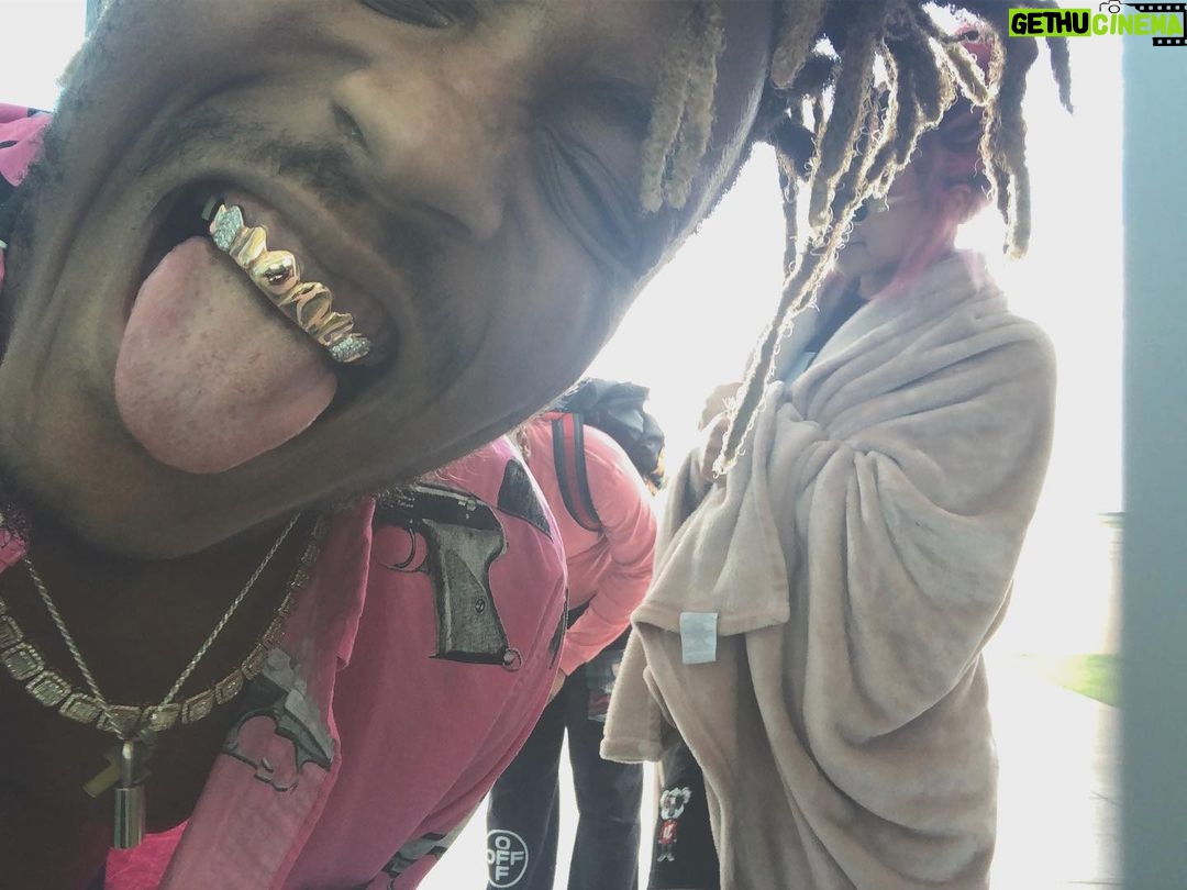 Juice WRLD Instagram - Through it all smile and try to enjoy life through the good times AND bad ♾🖤