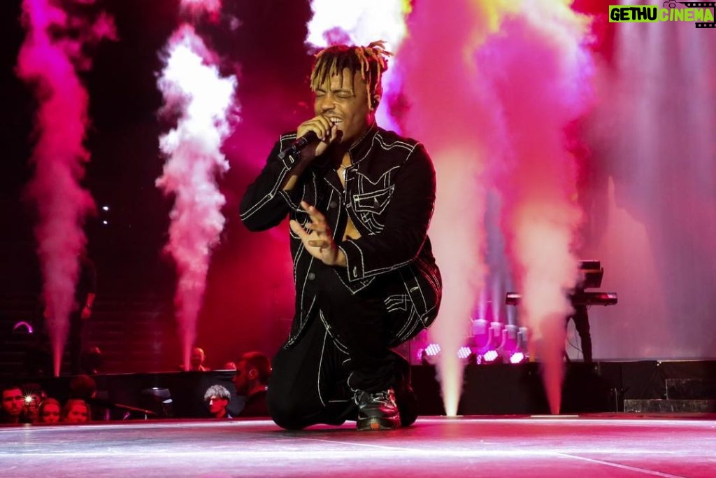 Juice WRLD Instagram - Comment your favorite songs from the album & what songs i should perform on the death race for love tour. ❤️