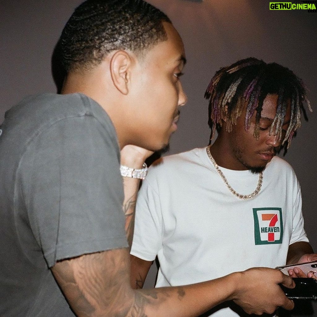 Juice WRLD Instagram - Random memories, I love my shawty n the way she look @ me...herb u my blood but don’t think that’s gone stop me from fucking u up and taking ya money on the court this weekend..Rex we making hits daily...999 🖤 great things koming..moments captured by @chrislongfilms