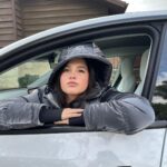 Jules LeBlanc Instagram - gettin’ chilly @aritzia #TheSuperPuff #aritziapartner