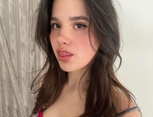 Julianna LeBlanc Instagram - 