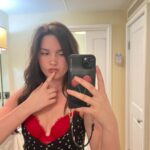 Jules LeBlanc Instagram - 😮
