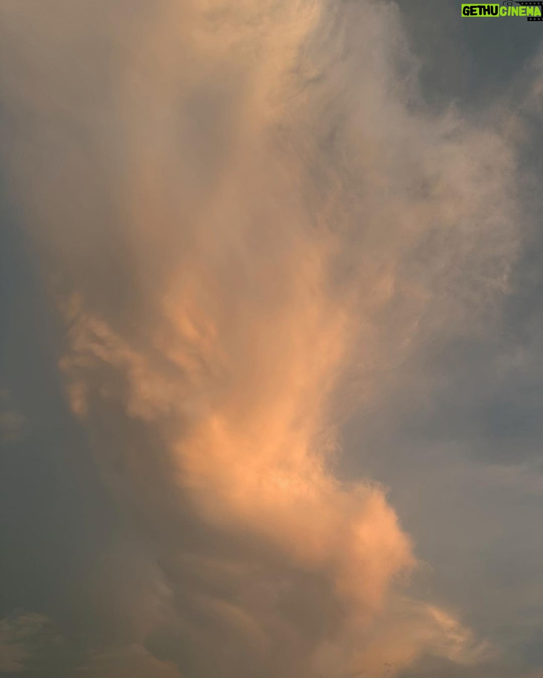 Julia Barretto Instagram - The sky today. Just breathtaking.