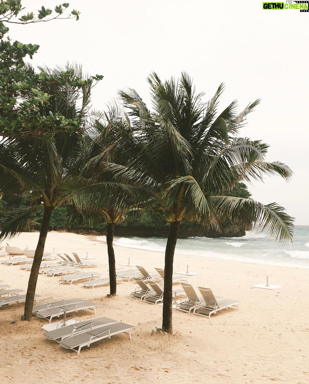 Julia Barretto Instagram - Happy to be back ♡ Crimson Resort & Spa Boracay
