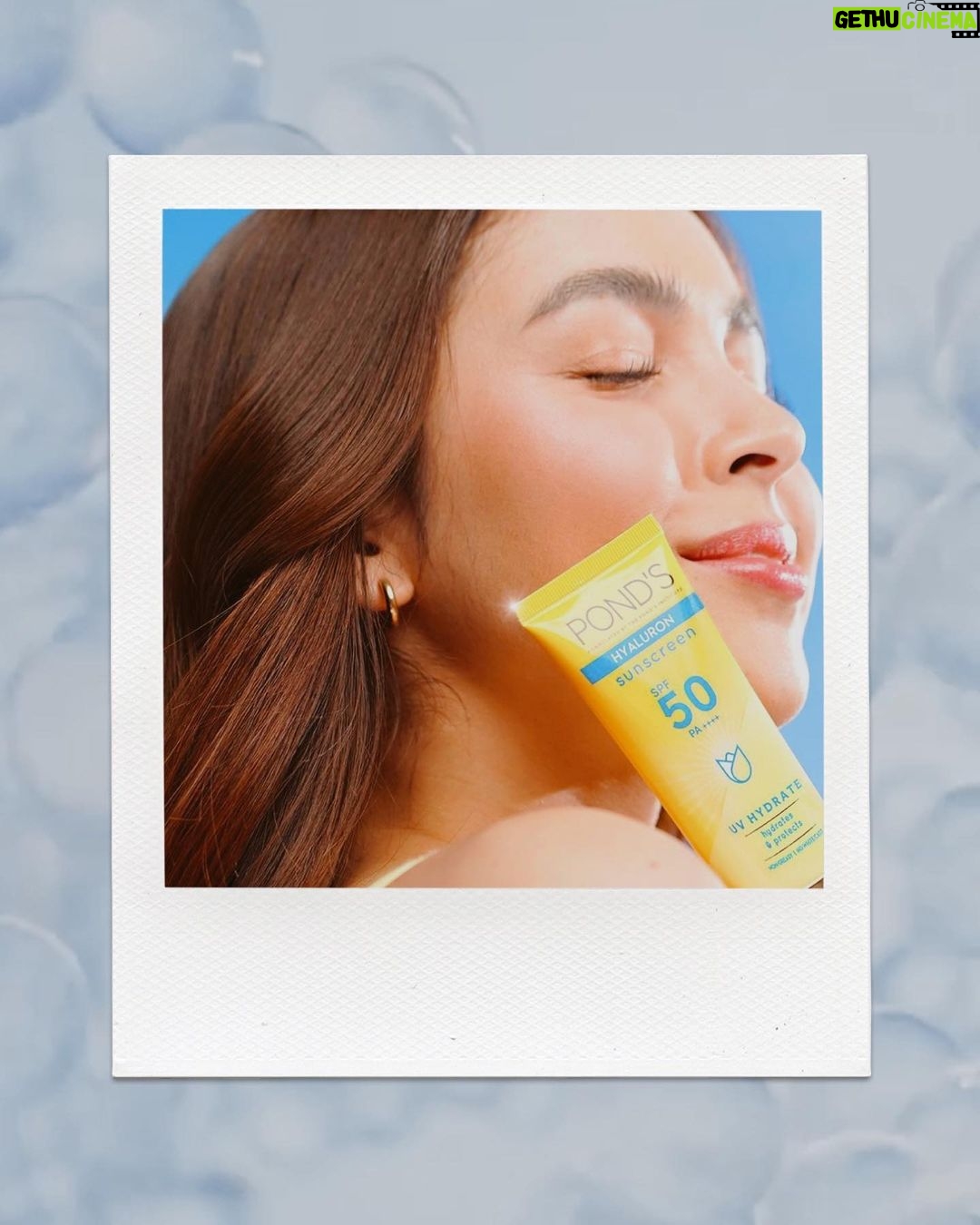 Julia Barretto Instagram - She's finally here!!! ☀️ Welcoming the new POND’s UV Sunscreens – everything you could ever want in a sunscreen and more. ☀️ Dual action UV defense ☀️ Lightweight ☀️ No white cast With added Gluta-Niacinamide and Hyaluron to brighten and hydrate skin. The new POND'S UV Sunscreen is a MUST in your daily skincare routine! ⛱️ @pondsph