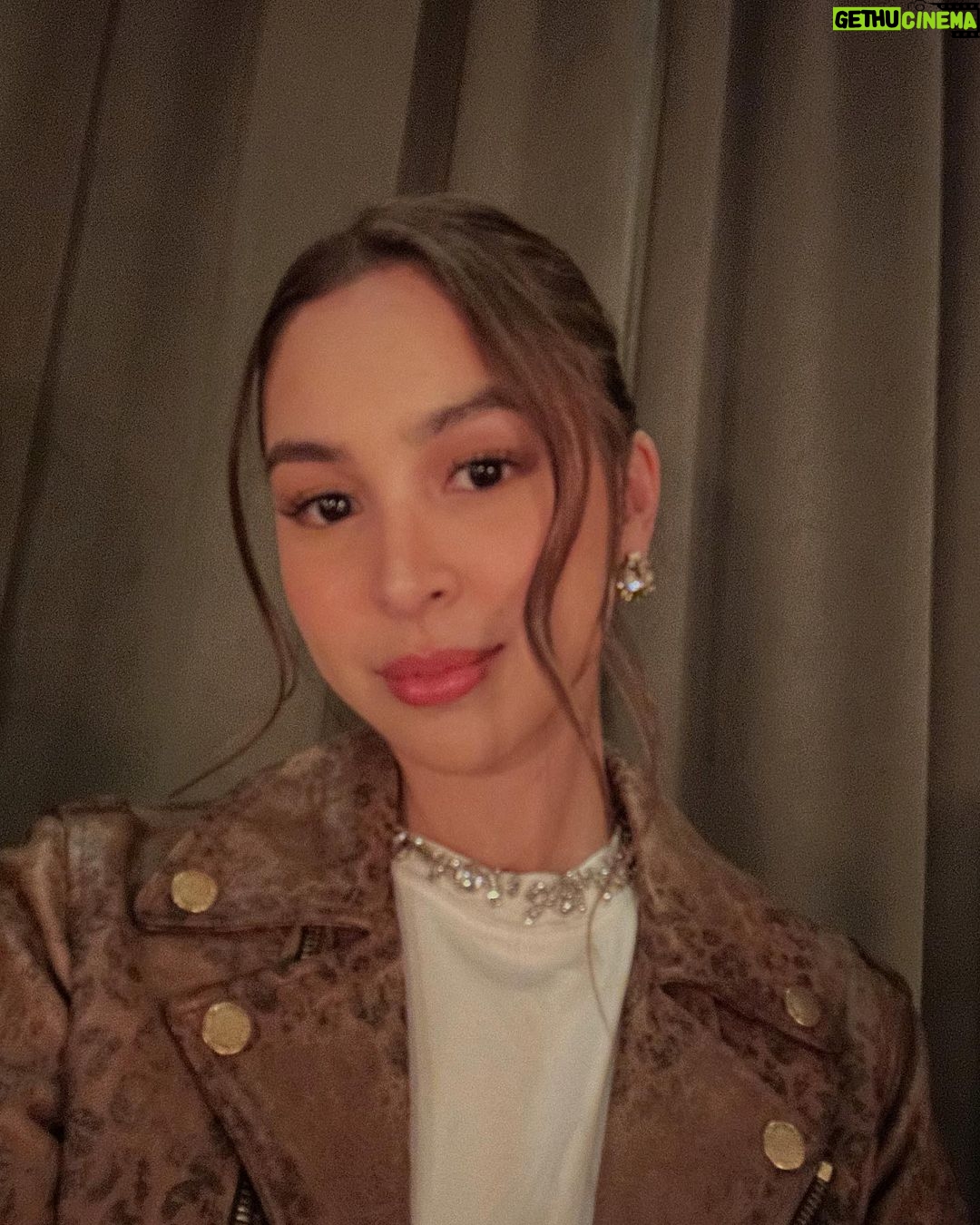 Julia Barretto Instagram - Filed under: selfies in 🇮🇹